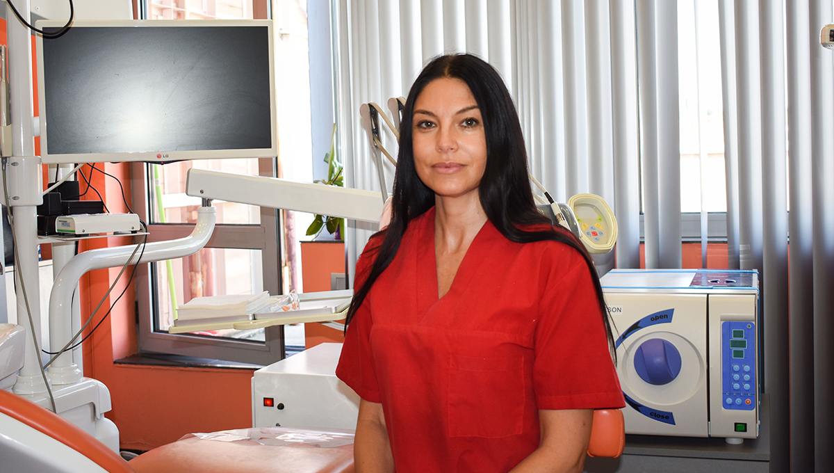 Плака по зъбите! Кога е опасна за здравето и как да се предпазим от нея, споделя д-р Соня Чавдарова